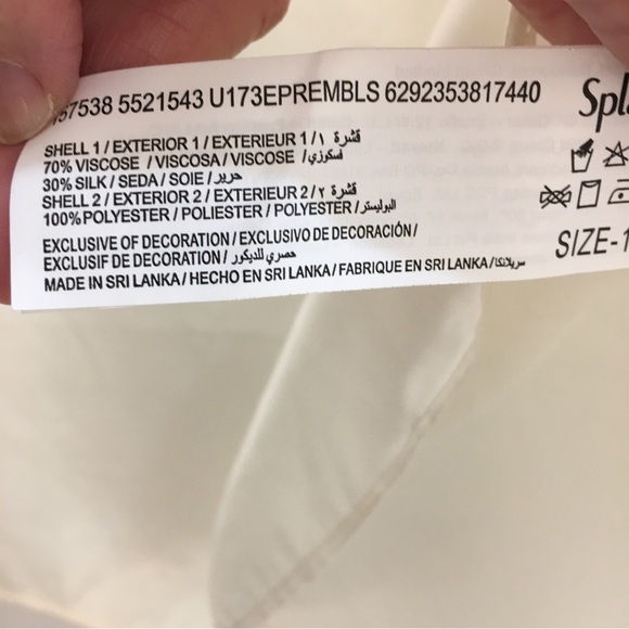 Cream (almost white) silk blend blouse. Size 14. - Picture 6 of 8